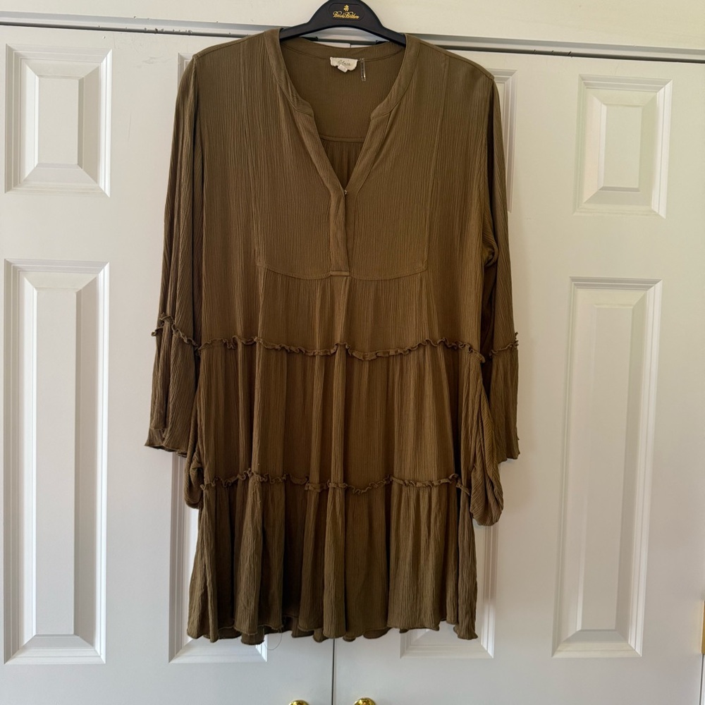 ⭐️ Elan Olive Long Sleeve Dress
